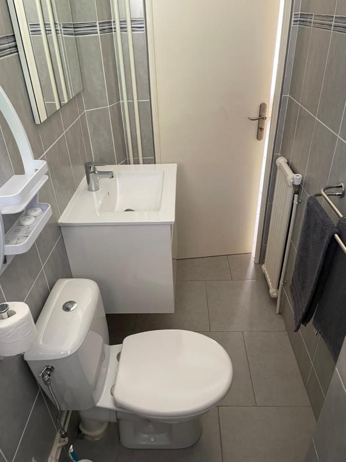 Motel Esterel Mandelieu La Napoule Bagian luar foto