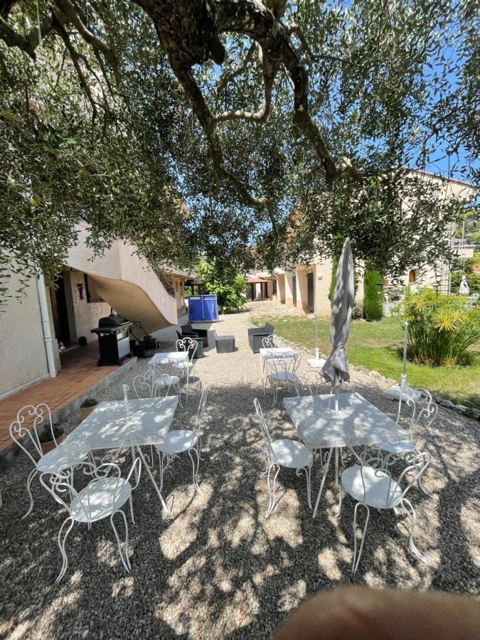 Motel Esterel Mandelieu La Napoule Bagian luar foto