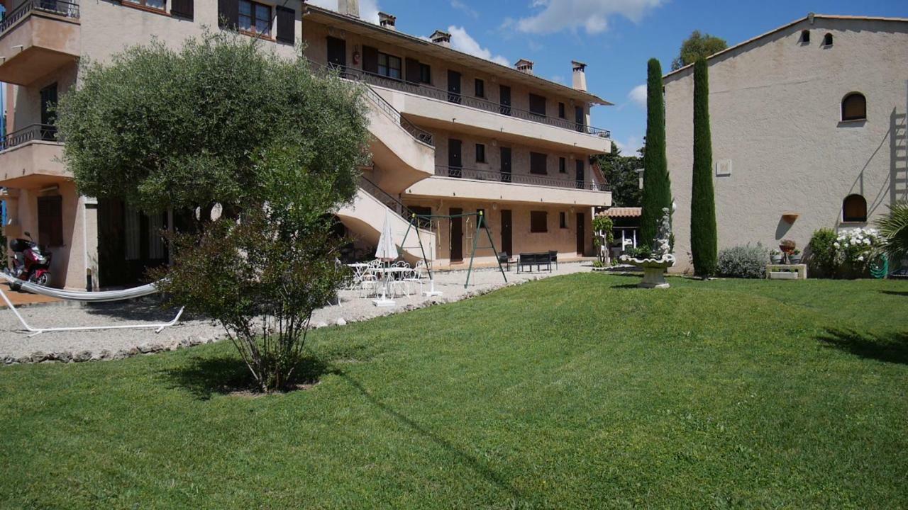 Motel Esterel Mandelieu La Napoule Bagian luar foto